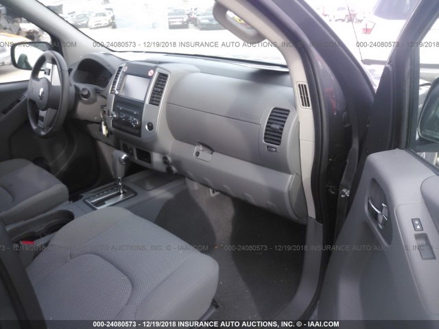 1N6AD0ER5KN709106 - 2019 NISSAN FRONTIER GRAY photo 5