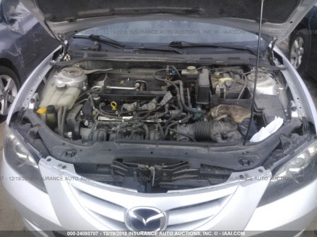 JM1BK323281782500 - 2008 MAZDA 3 S SILVER photo 10