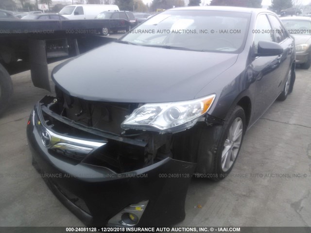 4T4BF1FK7DR312158 - 2013 TOYOTA CAMRY L/SE/LE/XLE 灰色 照片 2