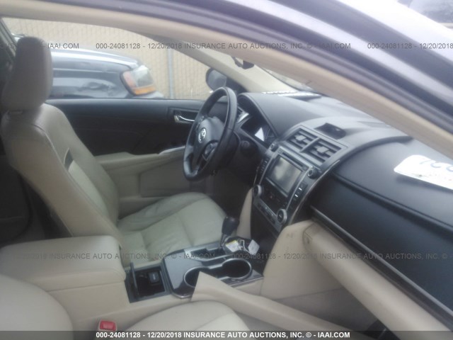 4T4BF1FK7DR312158 - 2013 TOYOTA CAMRY L/SE/LE/XLE 灰色 照片 5