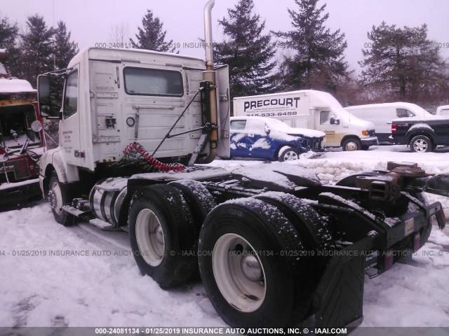 4V4NC9JH91N308749 - 2001 VOLVO VNL L Unknown photo 3