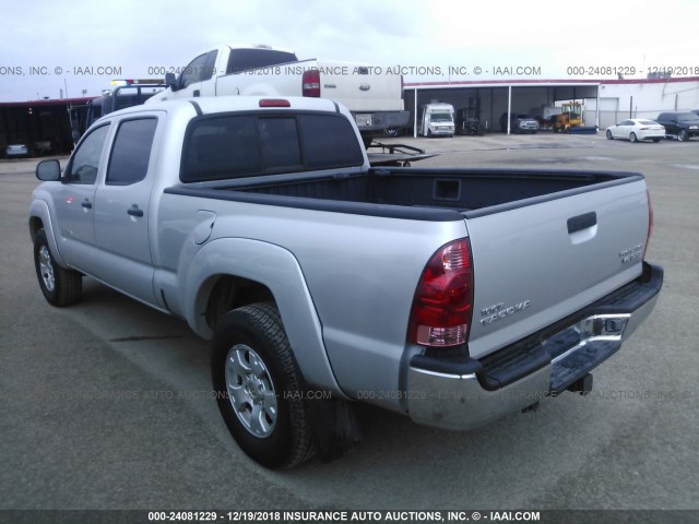 5TEKU72N16Z186610 - 2006 TOYOTA TACOMA DBL CAB PRERUNNER LNG BED SILVER photo 3