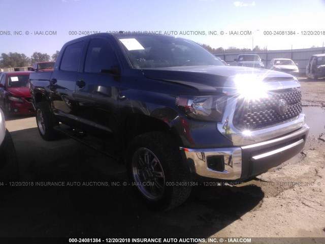 5TFEM5F10JX128383 - 2018 TOYOTA TUNDRA CREWMAX SR5 GRAY photo 1