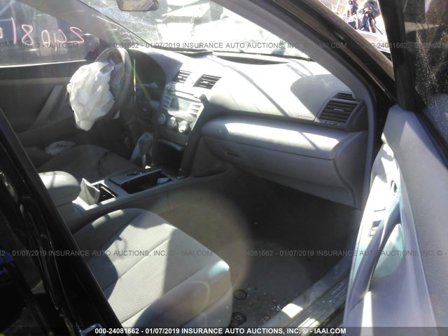4T4BF3EK2BR213578 - 2011 TOYOTA CAMRY SE/LE/XLE BLACK photo 5