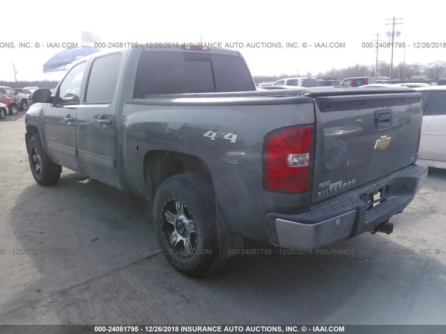 3GCUKTE21BG121531 - 2011 CHEVROLET SILVERADO K1500 LTZ GRAY photo 3