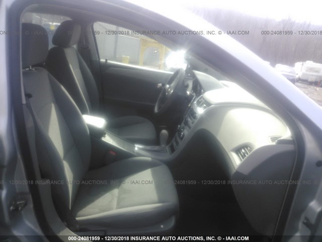 1G1ZG57B89F178023 - 2009 CHEVROLET MALIBU LS 银色 照片 5