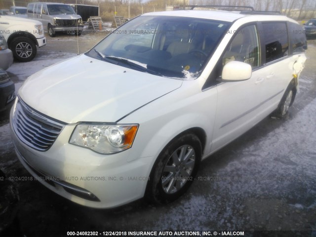 2C4RC1BG1DR816418 - 2013 CHRYSLER TOWN & COUNTRY TOURING WHITE photo 2