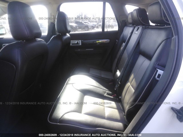 2LMDU68C18BJ25736 - 2008 LINCOLN MKX WHITE photo 8