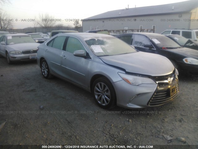 4T1BF1FK3HU629273 - 2017 TOYOTA CAMRY LE/XLE/SE/XSE SILVER photo 1