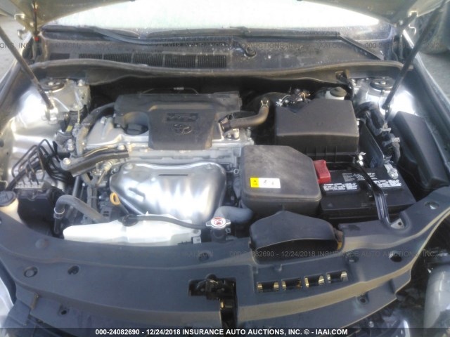4T1BF1FK3HU629273 - 2017 TOYOTA CAMRY LE/XLE/SE/XSE SILVER photo 10