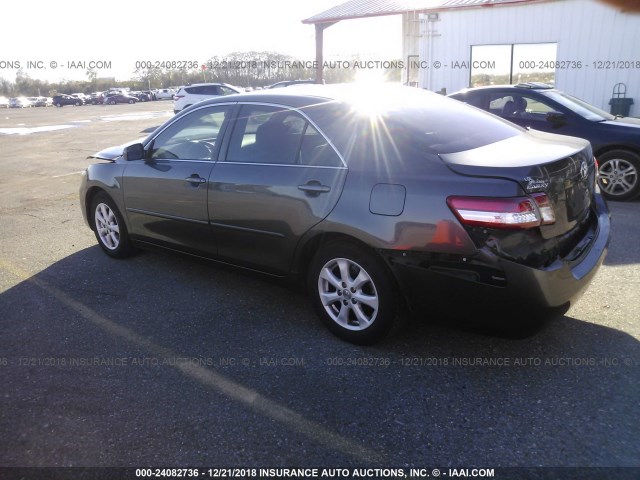 4T4BF3EK2AR070159 - 2010 TOYOTA CAMRY SE/LE/XLE 灰色 照片 3