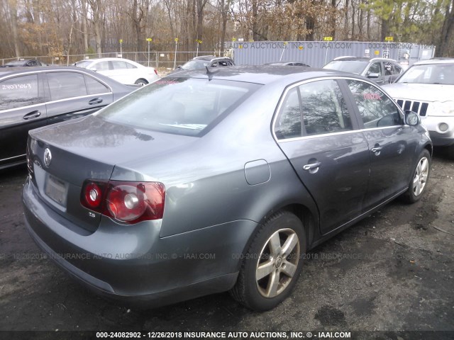 3VWRZ71K68M082120 - 2008 VOLKSWAGEN JETTA SE/SEL GRAY photo 4