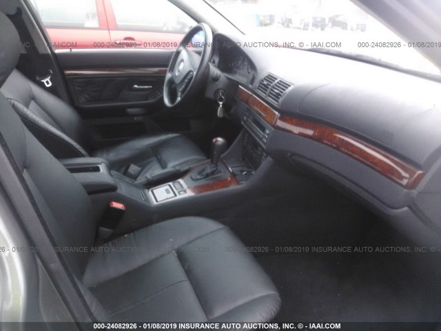 WBADT63472CH88691 - 2002 BMW 530 I AUTOMATIC GRAY photo 5