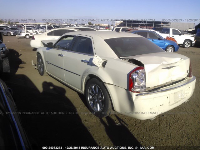 2C3LA63H48H179184 - 2008 CHRYSLER 300C WHITE photo 3