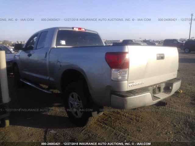 5TFUM5F16CX037567 - 2012 TOYOTA TUNDRA DOUBLE CAB SR5 SILVER photo 3