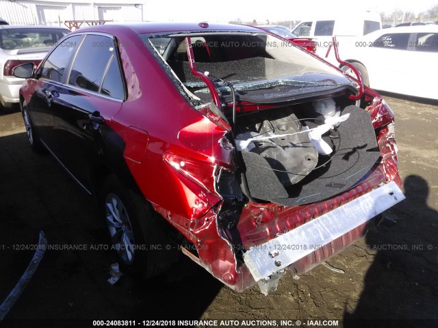 4T1BF1FK4HU661763 - 2017 TOYOTA CAMRY LE/XLE/SE/XSE MAROON photo 6