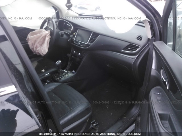 KL4CJASB8HB258162 - 2017 BUICK ENCORE PREFERRED BLACK photo 5