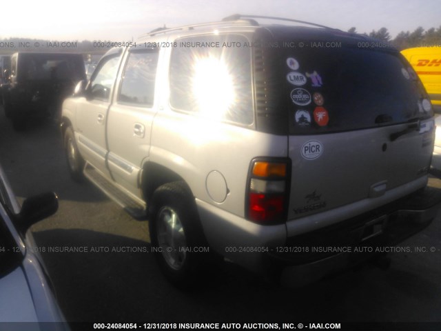 1GKEK13T35J249040 - 2005 GMC YUKON GOLD photo 3