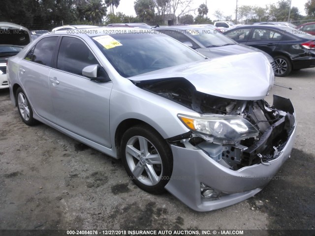 4T1BF1FK8EU320314 - 2014 TOYOTA CAMRY L/SE/LE/XLE 银色 照片 1
