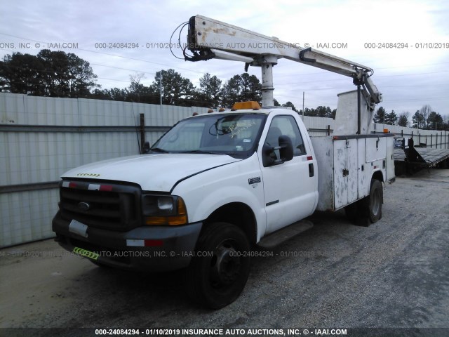 1FDAF56F3XEC67363 - 1999 FORD F550 SUPER DUTY WHITE photo 2