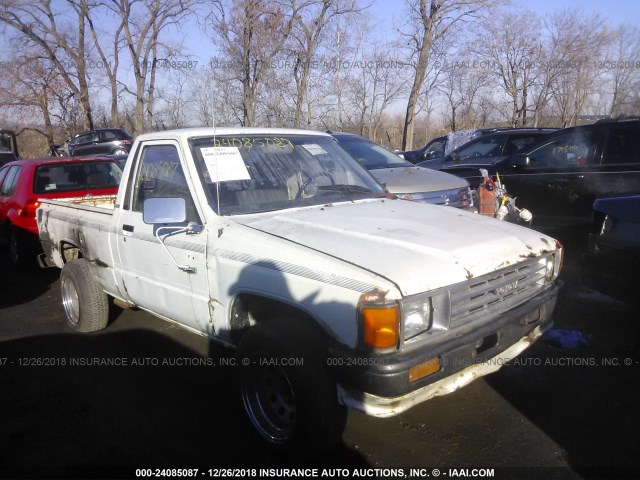 JT4RN50R6J0353719 - 1988 TOYOTA PICKUP 1/2 TON RN50 WHITE photo 1