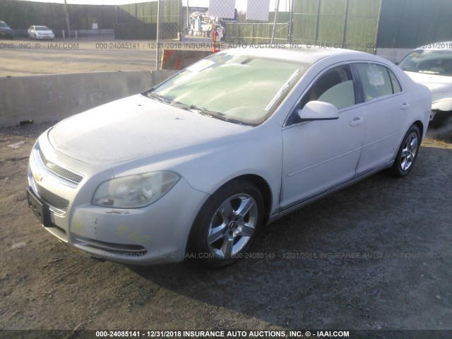 1G1ZH57B39F158372 - 2009 CHEVROLET MALIBU 1LT WHITE photo 2