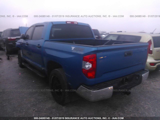 5TFEW5F1XGX202623 - 2016 TOYOTA TUNDRA CREWMAX SR5 BLUE photo 3