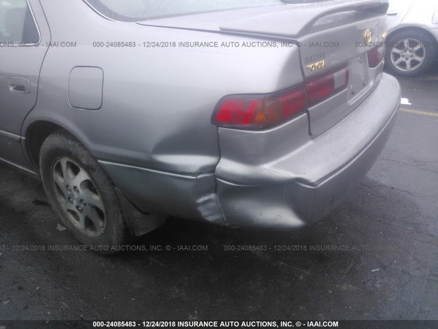 JT2BF28K0X0225725 - 1999 TOYOTA CAMRY LE/XLE 米色 照片 6