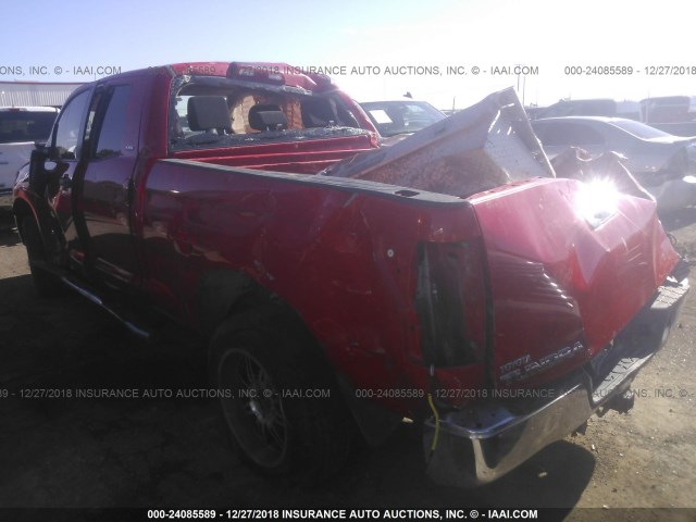 5TFRT541X8X020483 - 2008 TOYOTA TUNDRA DOUBLE CAB/DOUBLE CAB SR5 RED photo 3