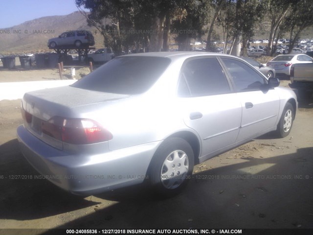 JHMCF8547YC000625 - 2000 HONDA ACCORD DX SILVER photo 4