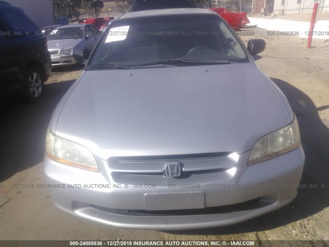 JHMCF8547YC000625 - 2000 HONDA ACCORD DX SILVER photo 6