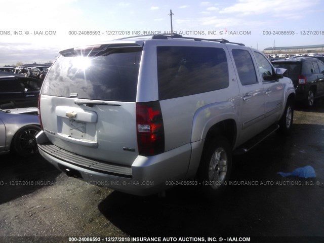 1GNSKJE32BR143064 - 2011 CHEVROLET SUBURBAN K1500 LT SILVER photo 4