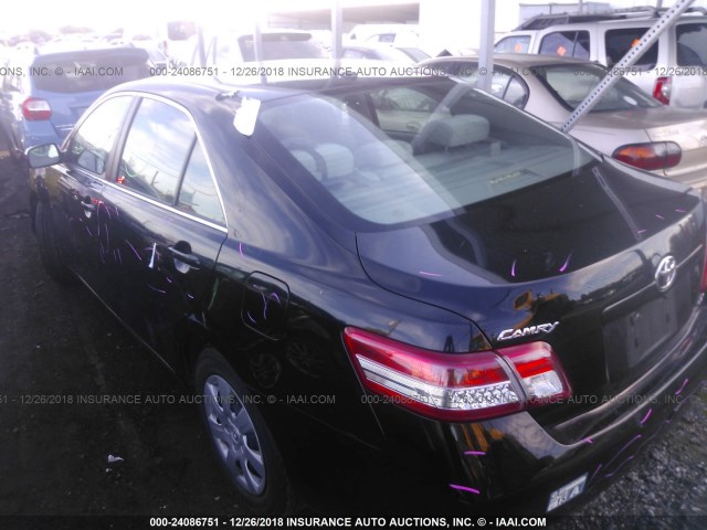 4T1BF3EK3BU224924 - 2011 TOYOTA CAMRY SE/LE/XLE BLACK photo 3