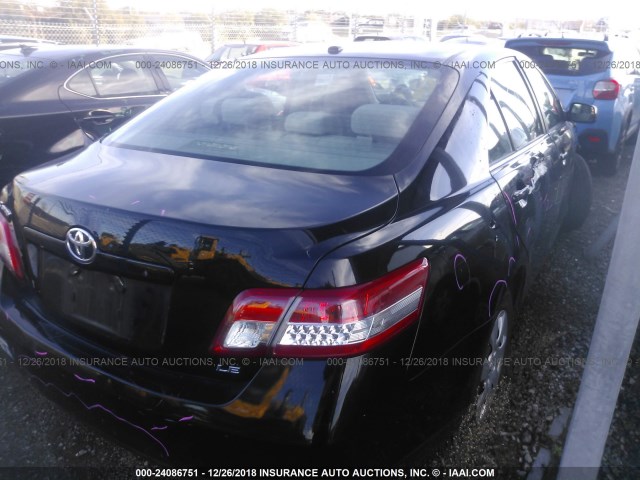 4T1BF3EK3BU224924 - 2011 TOYOTA CAMRY SE/LE/XLE BLACK photo 4