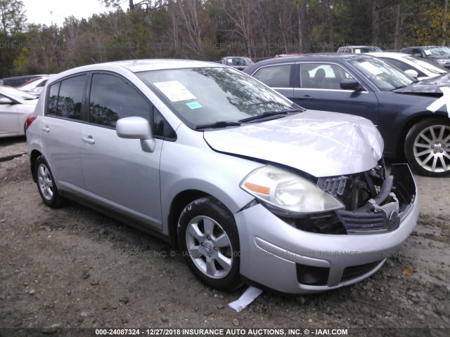 3N1BC13E07L409919 - 2007 NISSAN VERSA S/SL SILVER photo 1