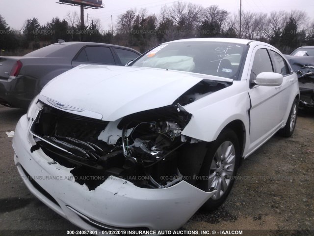 1C3CCBAB7EN212473 - 2014 CHRYSLER 200 LX WHITE photo 2