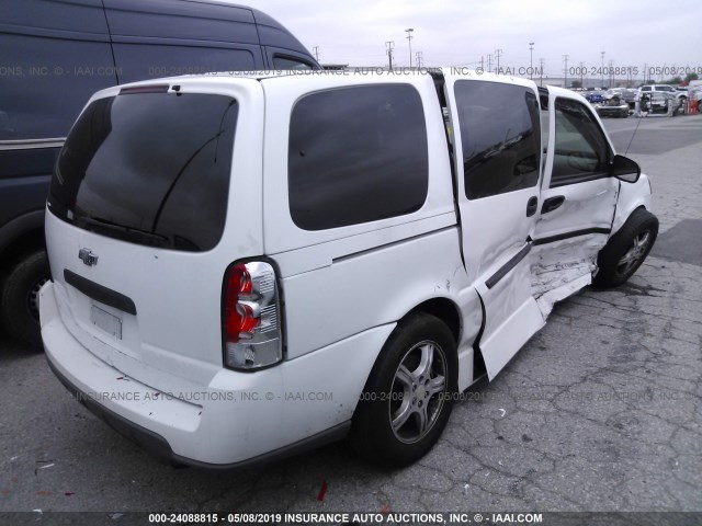 1GBDV13W08D209837 - 2008 CHEVROLET UPLANDER INCOMPLETE WHITE photo 4