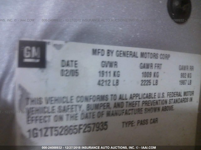 1G1ZT52865F257935 - 2005 CHEVROLET MALIBU LS SILVER photo 9