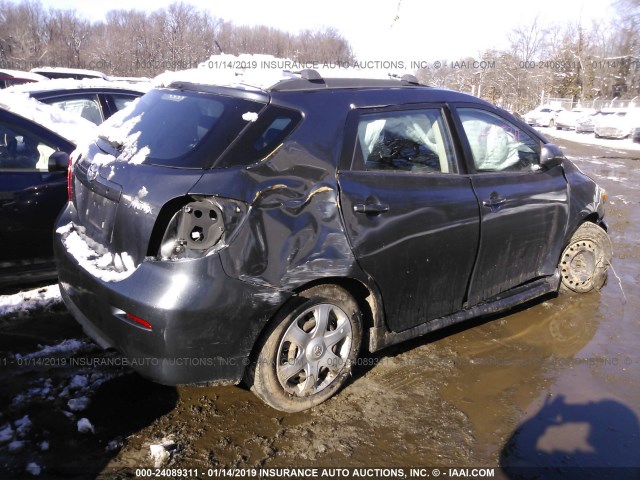 2T1KU40EX9C189436 - 2009 TOYOTA COROLLA MATRIX  GRAY photo 4