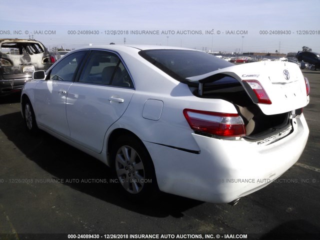 4T1BK46K17U551197 - 2007 TOYOTA CAMRY NEW GENERAT LE/XLE/SE WHITE photo 3