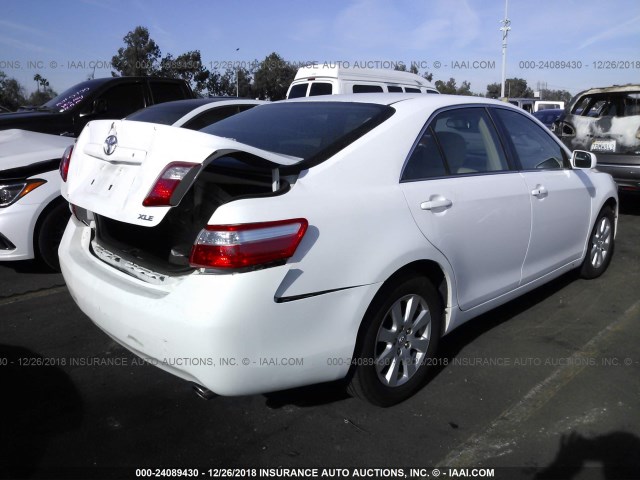 4T1BK46K17U551197 - 2007 TOYOTA CAMRY NEW GENERAT LE/XLE/SE WHITE photo 4
