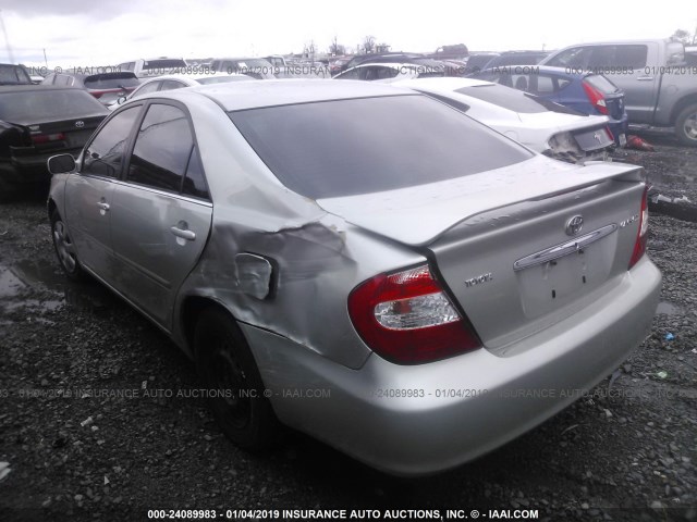 JTDBE32K440248140 - 2004 TOYOTA CAMRY LE/XLE 灰色 照片 3