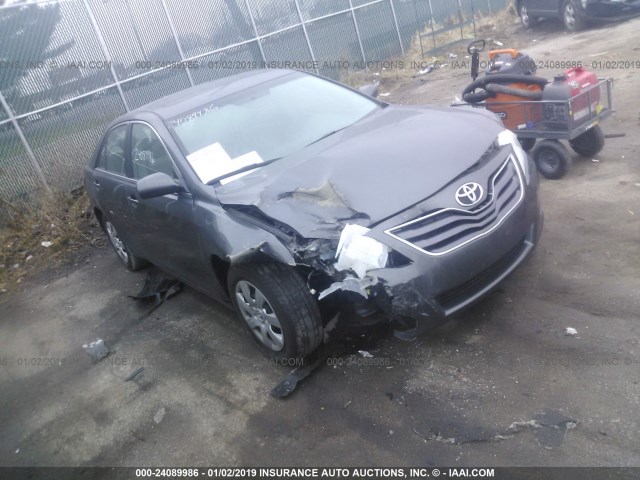 4T4BF3EKXAR008685 - 2010 TOYOTA CAMRY SE/LE/XLE GRAY photo 1