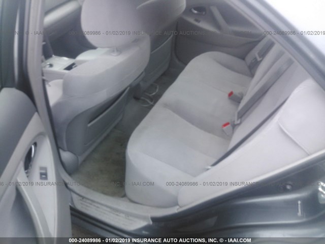 4T4BF3EKXAR008685 - 2010 TOYOTA CAMRY SE/LE/XLE GRAY photo 8