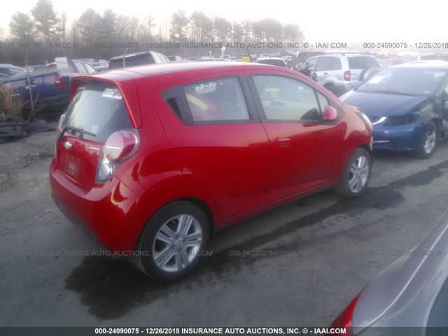 KL8CD6S99EC520910 - 2014 CHEVROLET SPARK 1LT RED photo 4