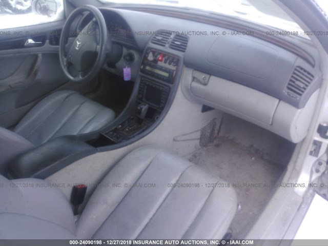 WDBLK65G92T096484 - 2002 MERCEDES-BENZ CLK 320 SILVER photo 5