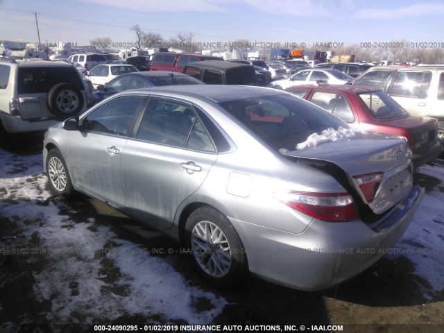 4T1BF1FK7GU246936 - 2016 TOYOTA CAMRY LE/XLE/SE/XSE 银色 照片 3