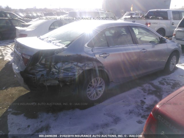 4T1BF1FK7GU246936 - 2016 TOYOTA CAMRY LE/XLE/SE/XSE 银色 照片 4