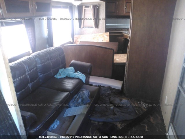 4X4TWDE28GA258181 - 2016 FOREST RIVER OTHER  WHITE photo 5