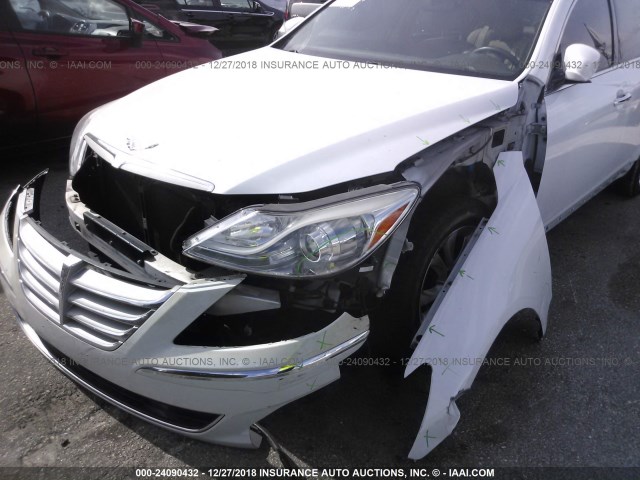 KMHGC4DDXDU246574 - 2013 HYUNDAI GENESIS 3.8L WHITE photo 6